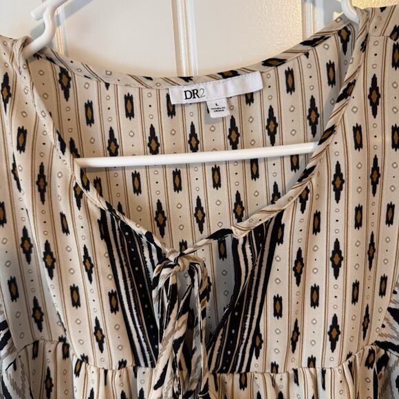 DR2 Boho Geometric Print Tie Neck Flutter Sleeve Top Cream Black Large Women's - Picture 6 of 8